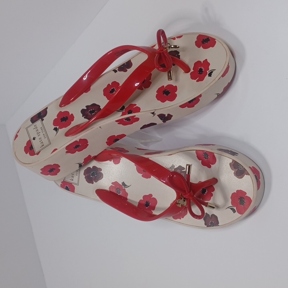 Kate Spade Cream/White and Red Poppy, Wedge Flip Flops, Ladies size 10